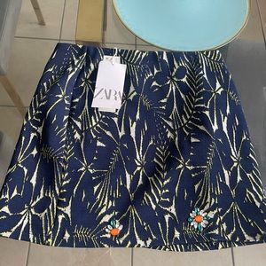 Zara Floral Navy and Yellow Fully Lined Mini Skirt Size Size M